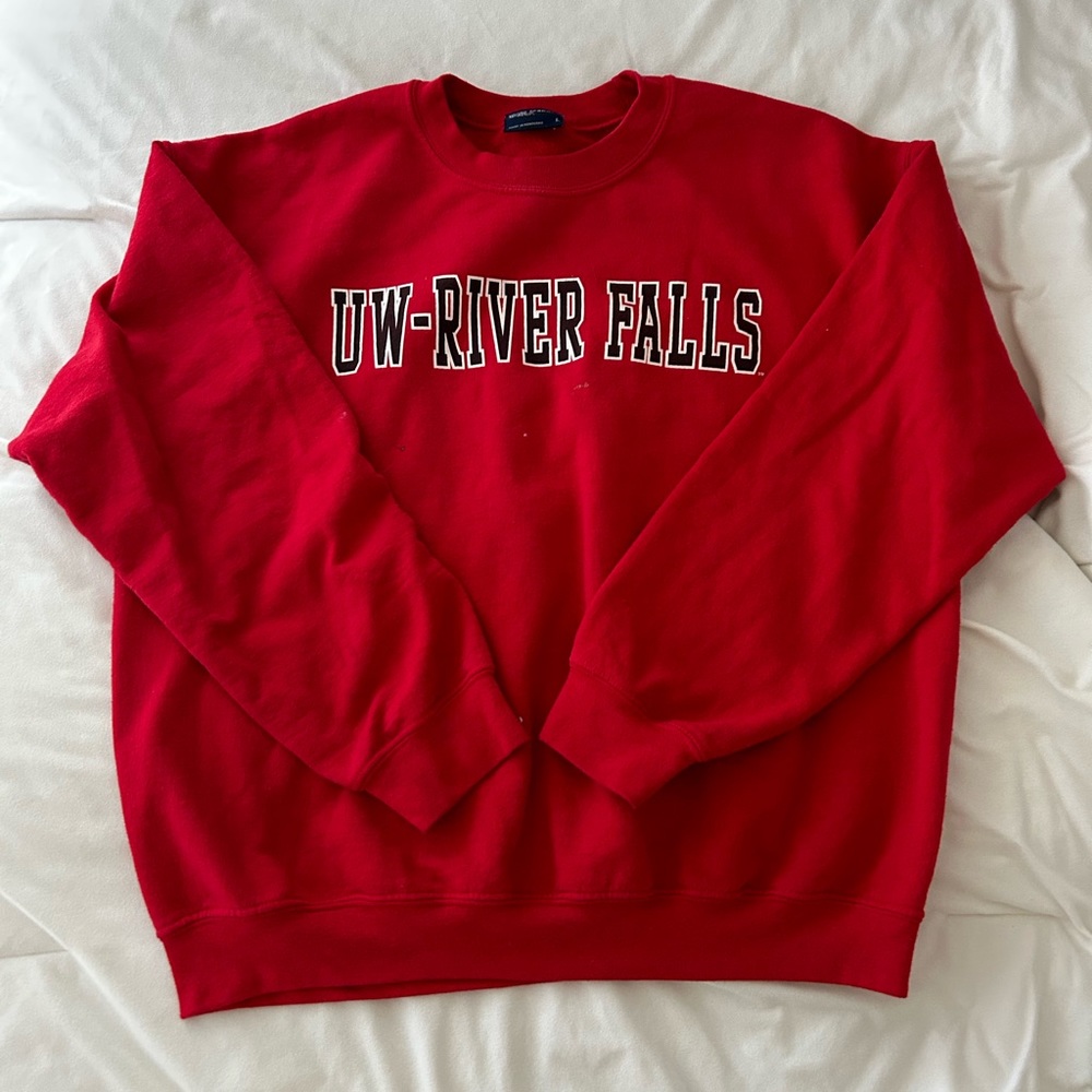 Red crewneck